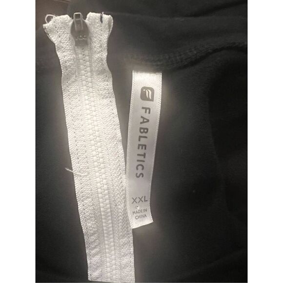 Fabletics back zip up romper tie waist. XXL - Picture 4 of 4